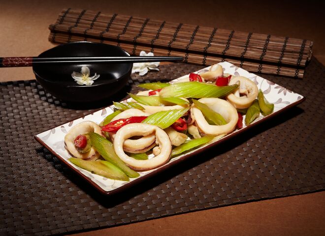 金蘭食譜:西芹炒透抽